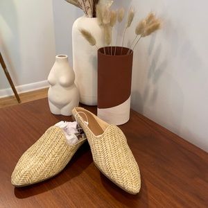 NWT Rattan Flats
